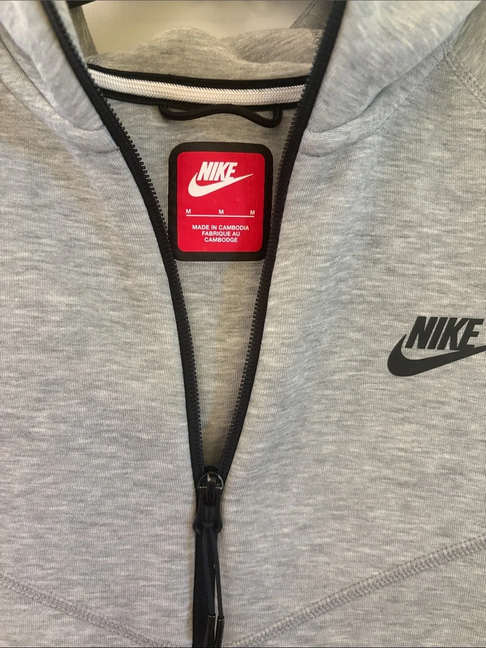 Men’s Nike Tech Gray Full-Zip Performance Hoodie Jacket